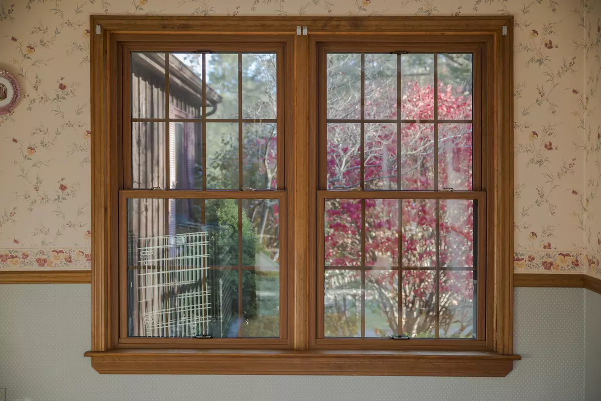 Winchester Color Window - SEVEN SUN CONNECTICUT