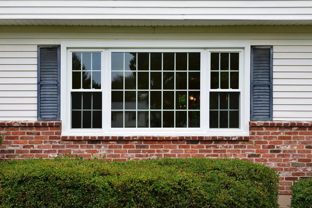 Double Hung -Picture -Double Hung Window - SEVEN SUN CT - Windows and doors