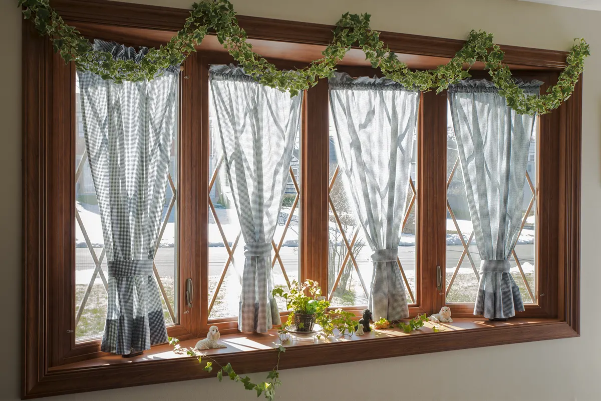 OKNA Bow Dining Room Window With Diamond Grids In Cognac Color - SEVEN SUN Connecticut