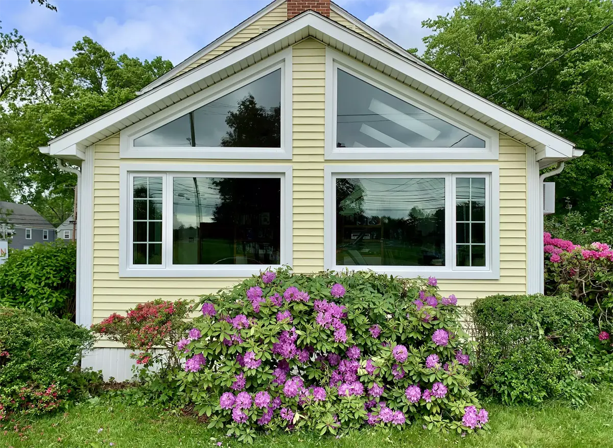 OKNA 700 Deluxe Casement with Picture Window White Color Colonial Grids Seven Sun CT
