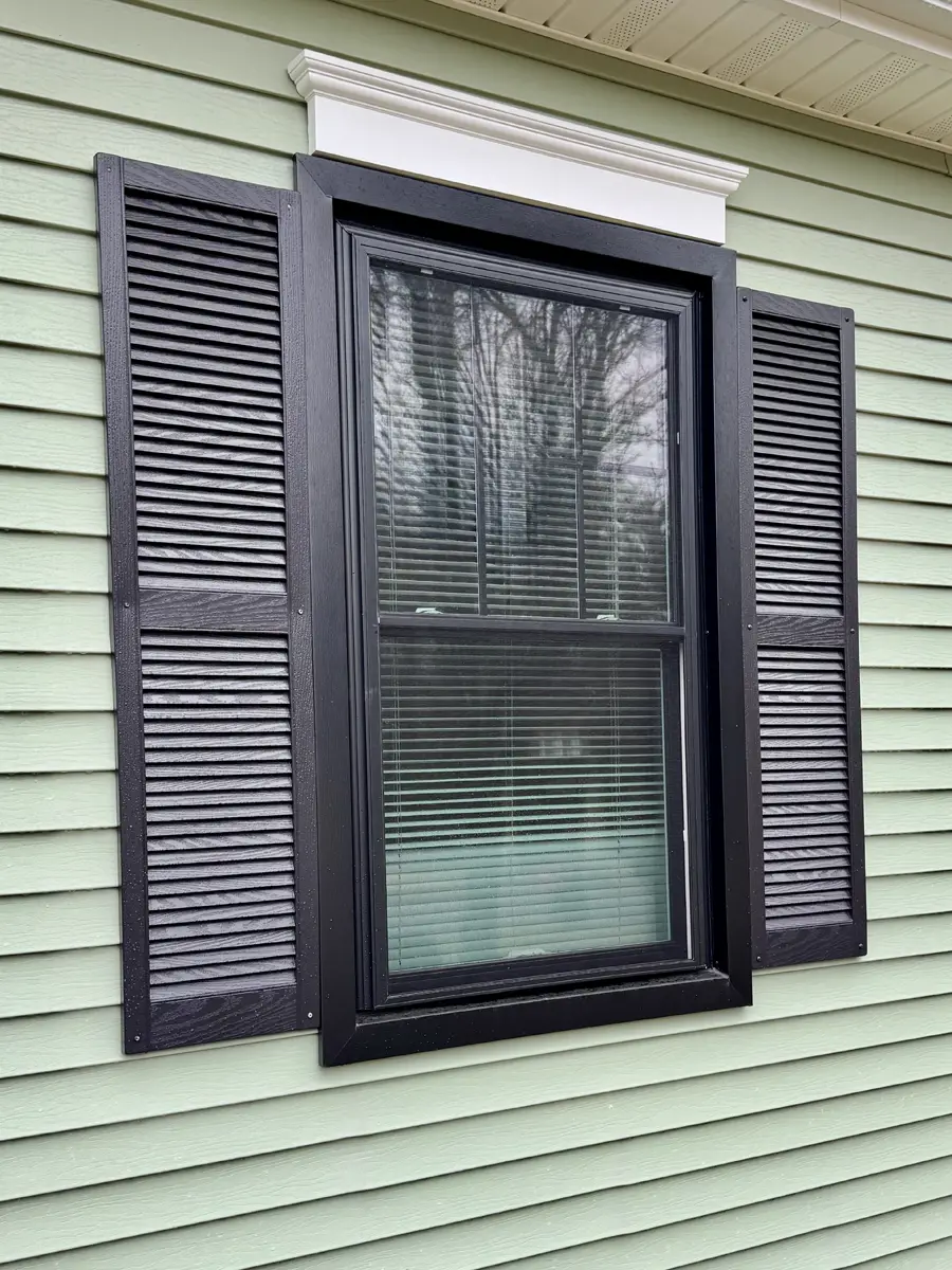 OKNA Enviro Star 800DX Black Double-Hung Seven Sun CT