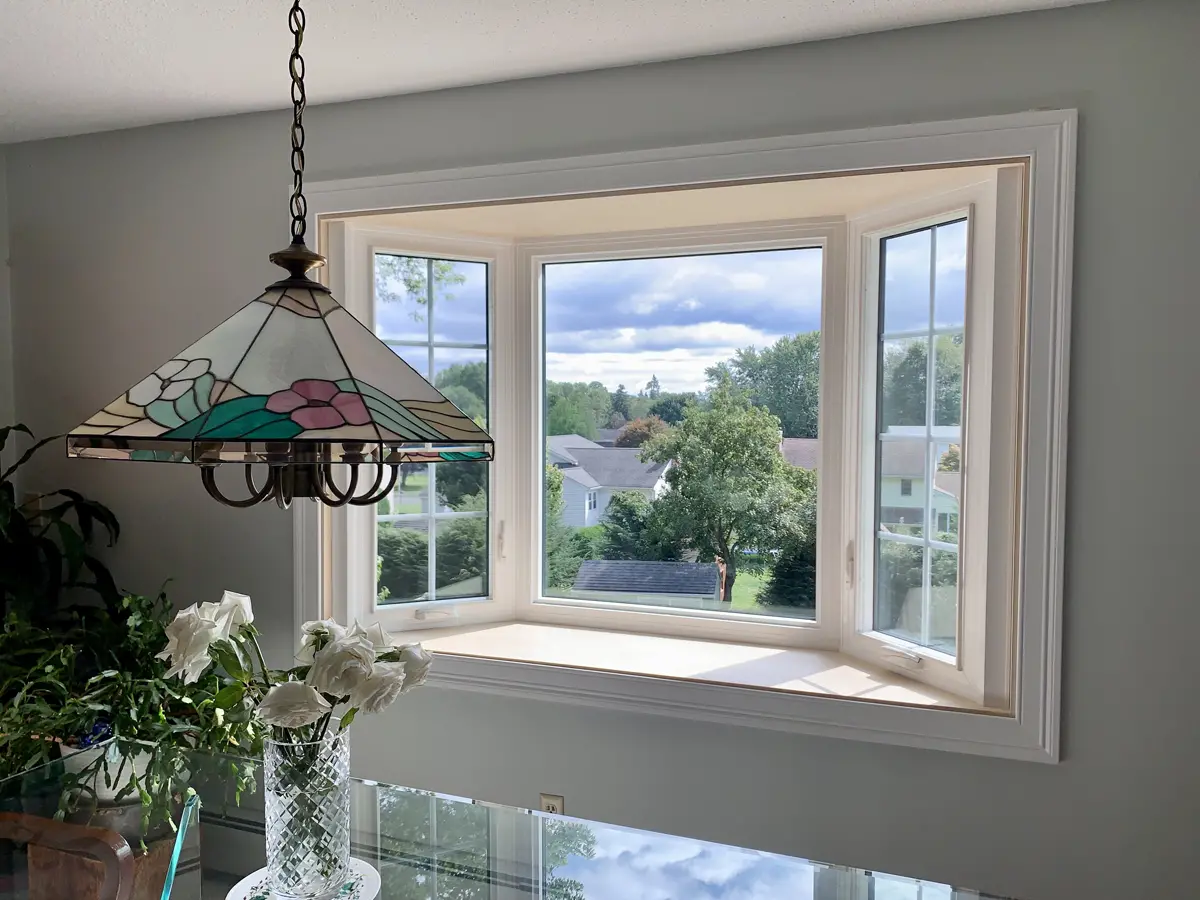 OKNA Bay 700DX With Casements Ful Grids Window Seven Sun CT