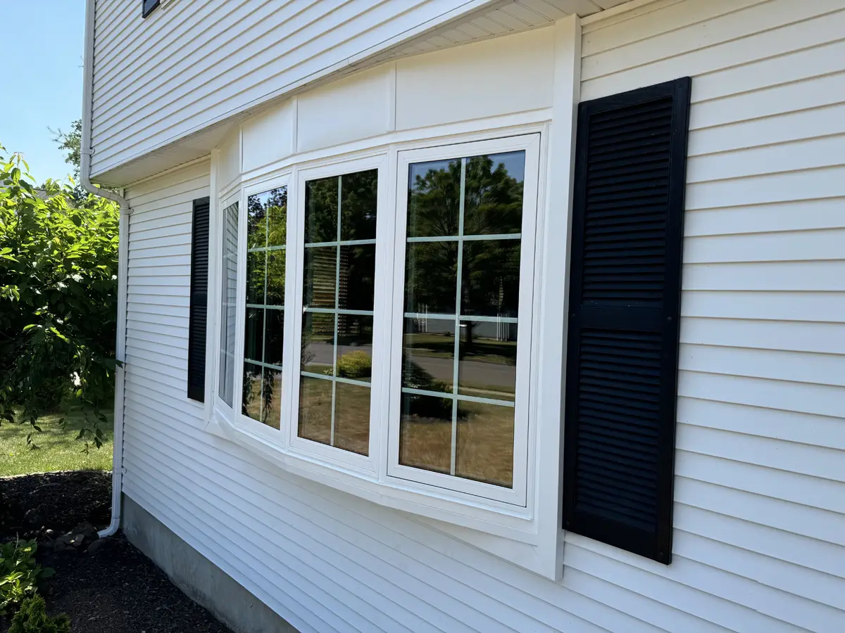 OKNA Replacement Bow 4-Lite Casement 700DX White with Full Colonial Grids Window Seven Sun CT