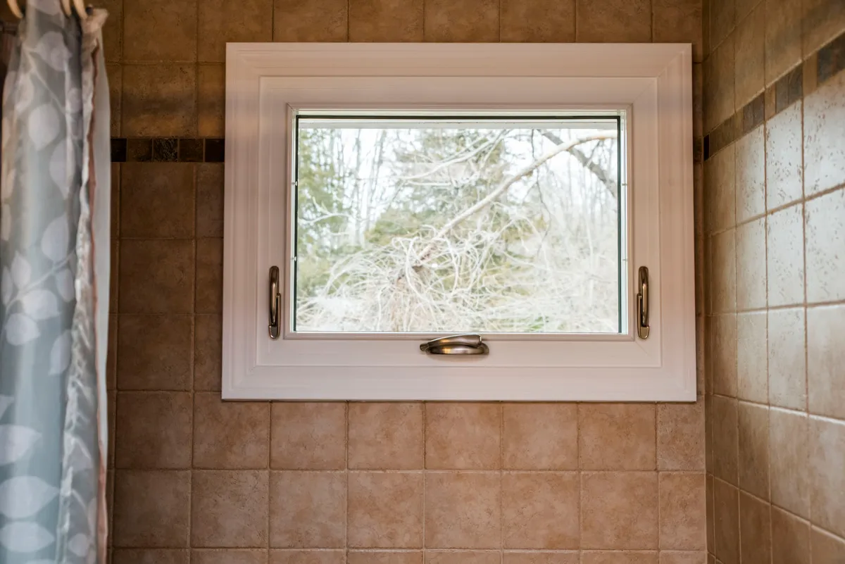 Bathroom window - awning window - Okna CT