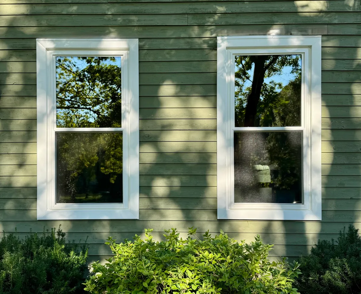 Bedroom window - double-hung window - Farmington CT