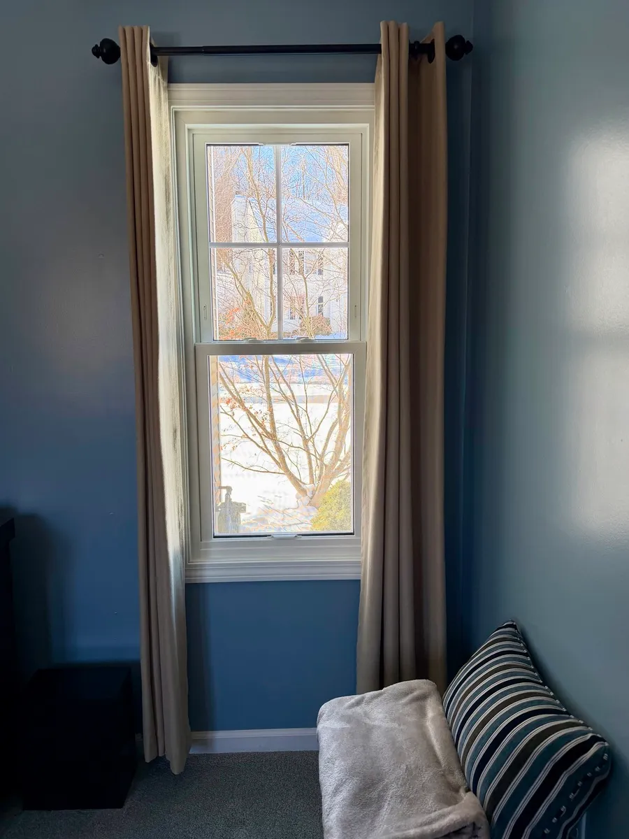 Bedroom window - double-hung window - Okna - Middletown CT