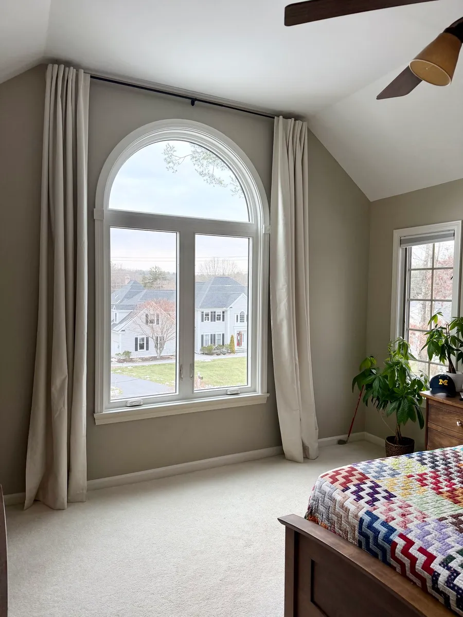 Bedroom window - twin casement top circle window CT