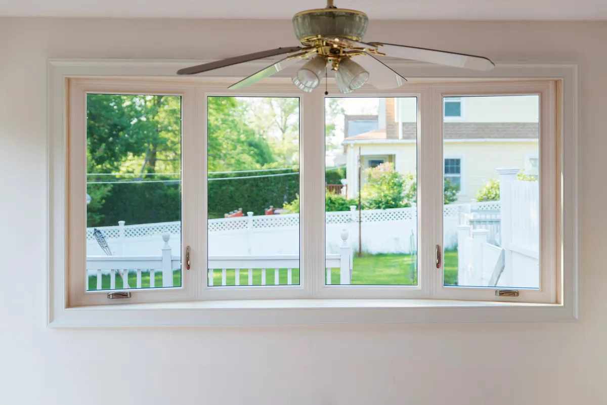 Dining room window - 4-lite bow window - Okna - CT