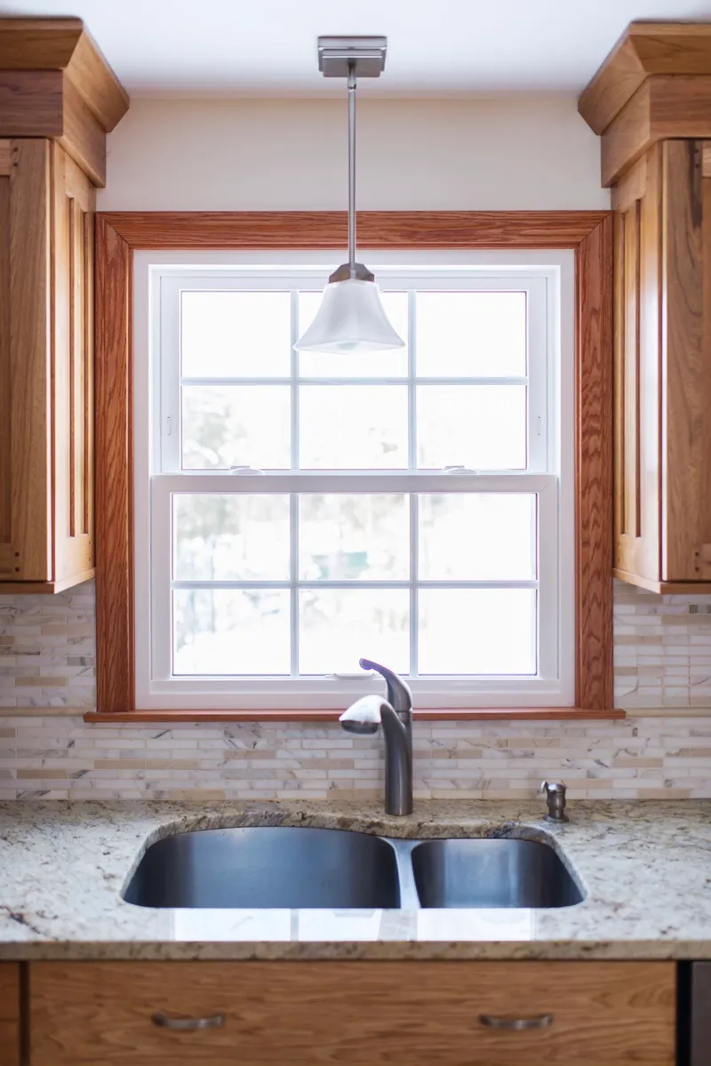 kitchen window over sing - double-hung window - Okna CT